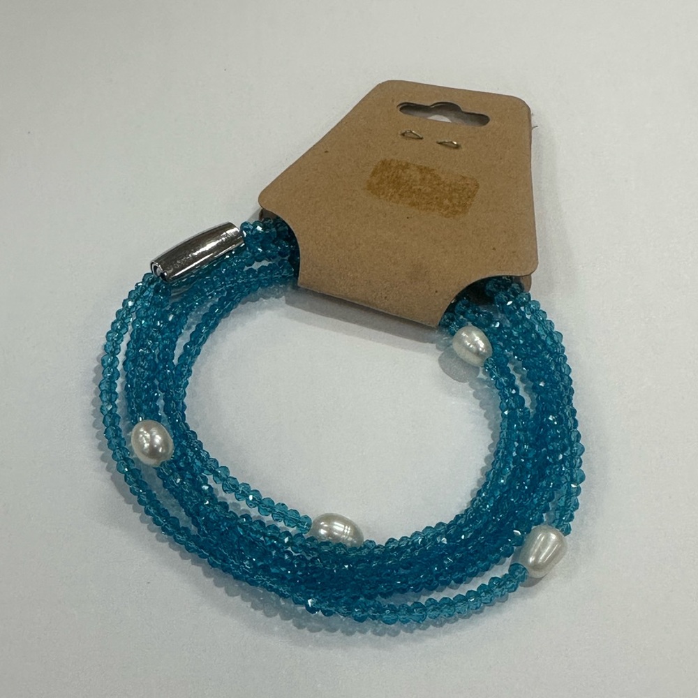 Vantel Pearls Aqua Bracelet with White Pearls